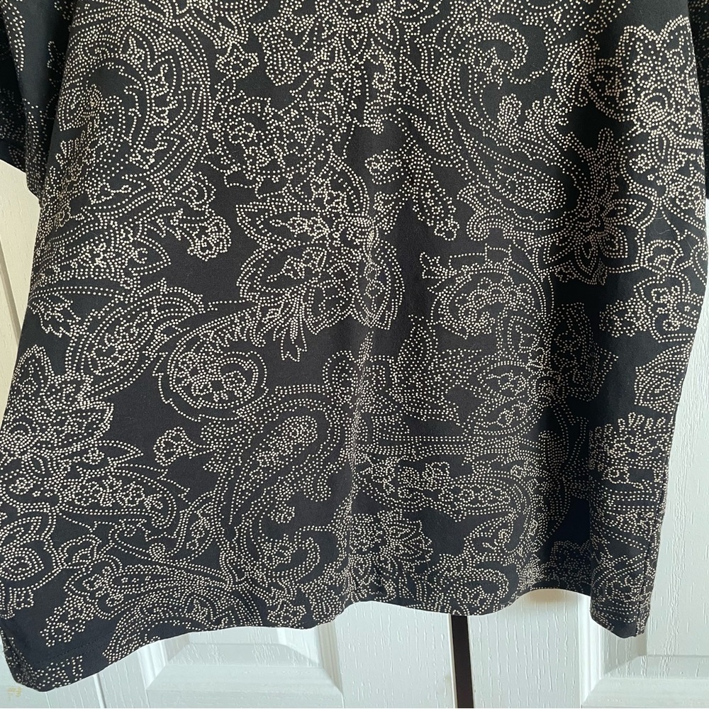 Talbots Paisley Print Short Sleeve Top Women’s Black Tan Stretch Casual Gorpcore - Picture 4 of 10